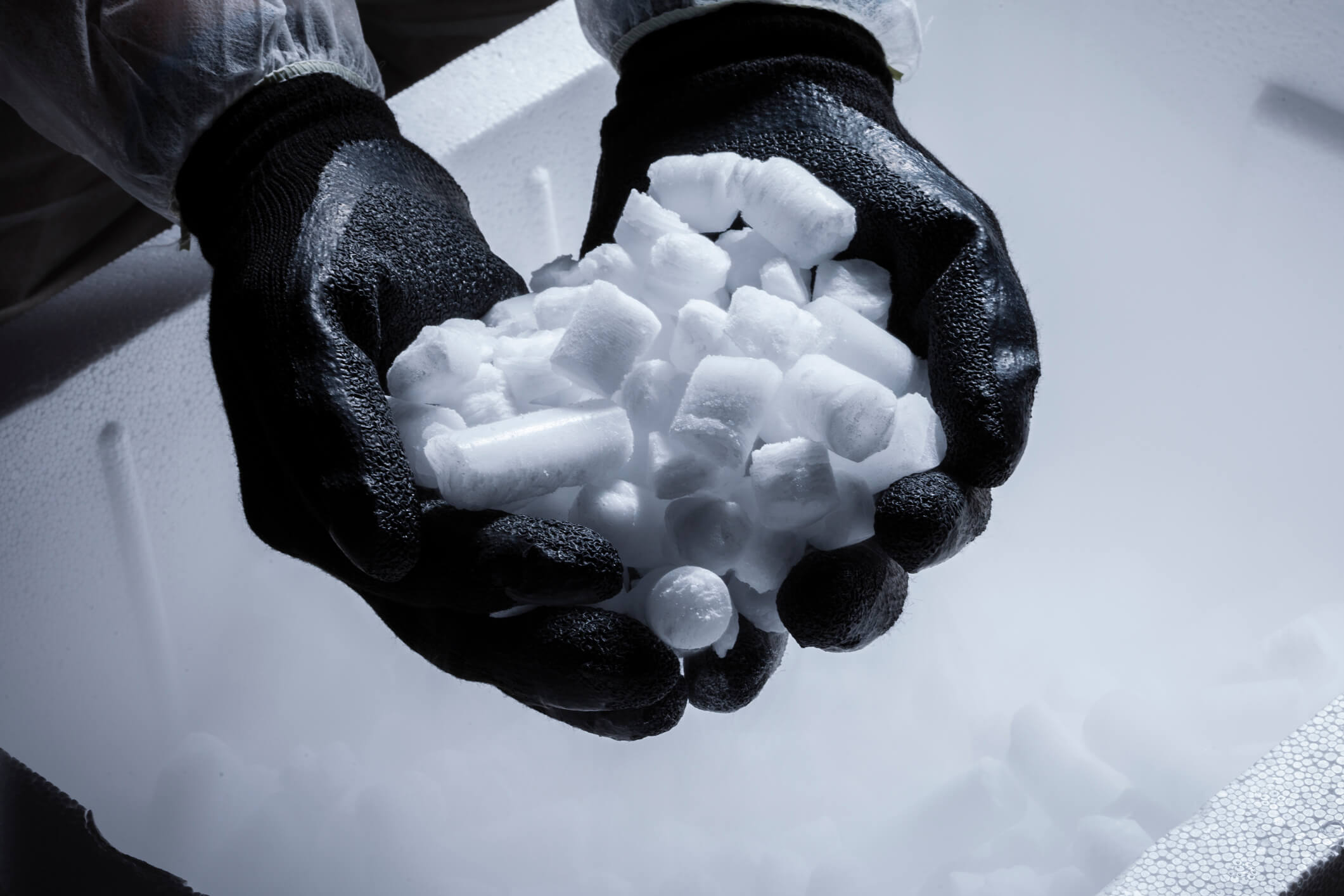 Dry Ice Safety Guide to Handle and Dispose of Dry Ice in Your Frozen Feeder Shipments